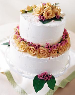 The FTD� Ring of Rosie� Cake Decoration